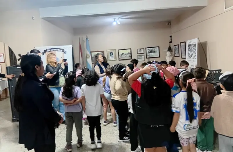Alumnos de la escuela N�39 - Estrada de Sauce de Luna visitaron el Museo Hist�rico Ra�l Jaluf