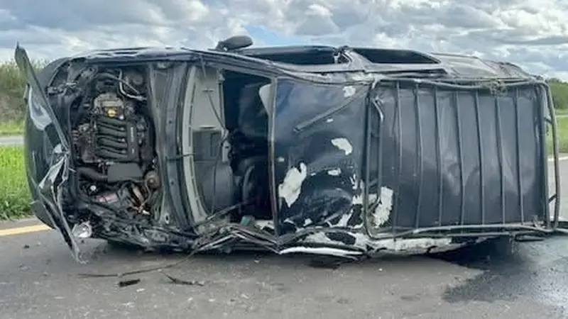 Dos personas con lesiones leves por vuelco en ruta 18