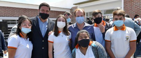 Bordet inaugur el nuevo edificio de la escuela secundaria de Colonia Ayu