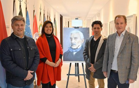Bordet visit la muestra grfica del General San Martn que se exhibe en el Museo de Casa de Gobierno