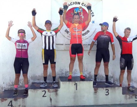 Ciclismo en pista: Destacado segundo puesto de Ballesteros en Paran