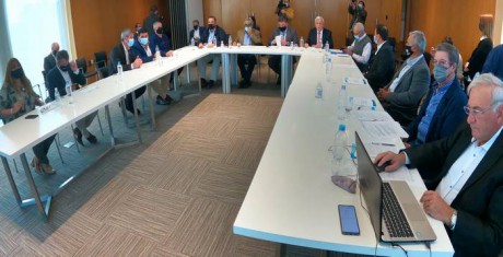 Comunidades de la regin del ro Uruguay gestionan por contenedores para exportacin
