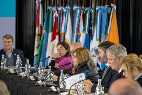 El Consejo Federal de Educacin acord extender la jornada en las escuelas primarias