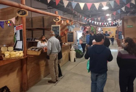VIERNES DE MERCADO POPULAR VILLAGUAY - FERIA DE PRODUCCIN LOCAL