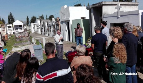 Emotiva despedida del periodista Miguel Angel Sesa