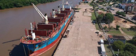 Nueva exportacin de madera desde los puertos entrerrianos