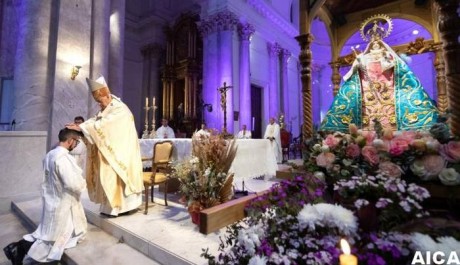 La arquidiócesis de Paraná tiene un nuevo sacerdote: Puiggari confirió el orden del presbiterado a Julián Rodríguez