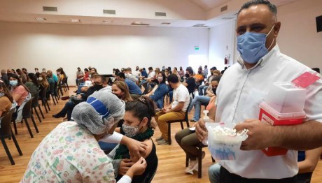 INICI LA VACUNACIN A DOCENTES EN VILLAGUAY